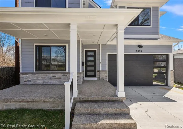 3rd image of 4114 Edgeland Ave, Royal Oak, MI 48073 | MLS# 60981088