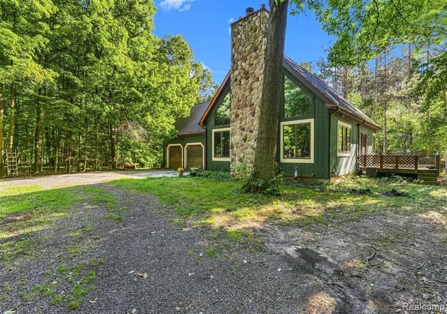Photo 2 of Single family home for sale at 3195 Emery Ln, Metamora, MI 48455 9778 | MLS# 61025788 | Listing updated on 2026-08-30