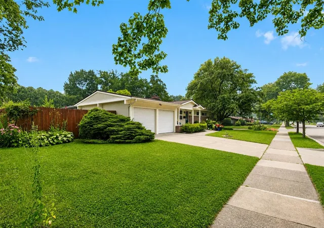 2nd image of 1531 Avondale Ave, Ann Arbor, MI 48103 | MLS# 70548090