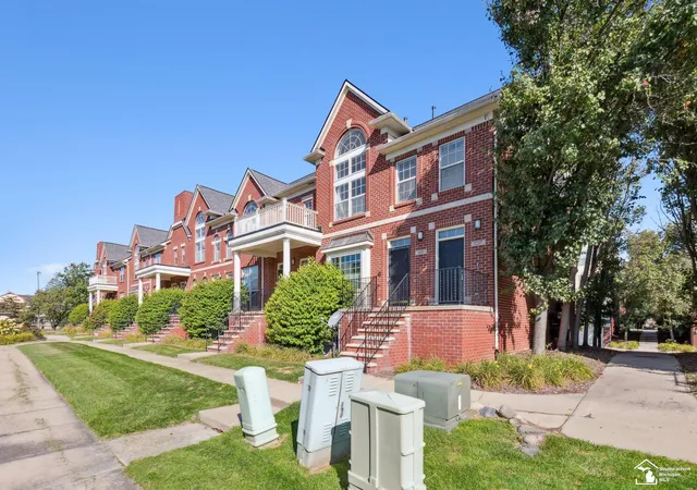 Photo 3 of Condo for sale at 3237 Newbury Pl, Troy, MI 48084 | MLS# 50187819 | Listing updated on 2026-07-15