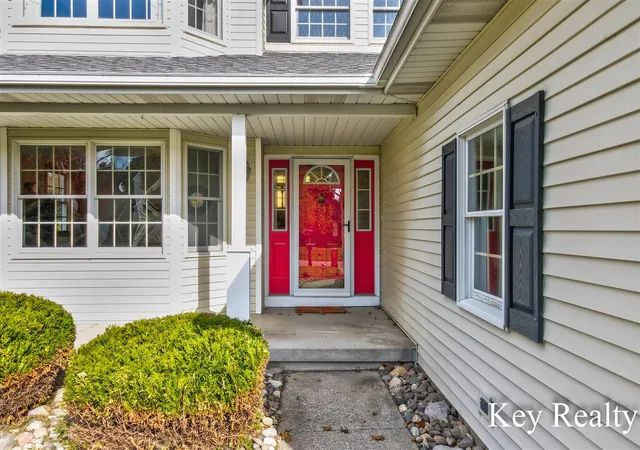Photo 2 of Single family home for sale at 6018 Meadowlark St, Rockford, MI 49341 | MLS# 70567039 | Listing updated on 2026-10-30