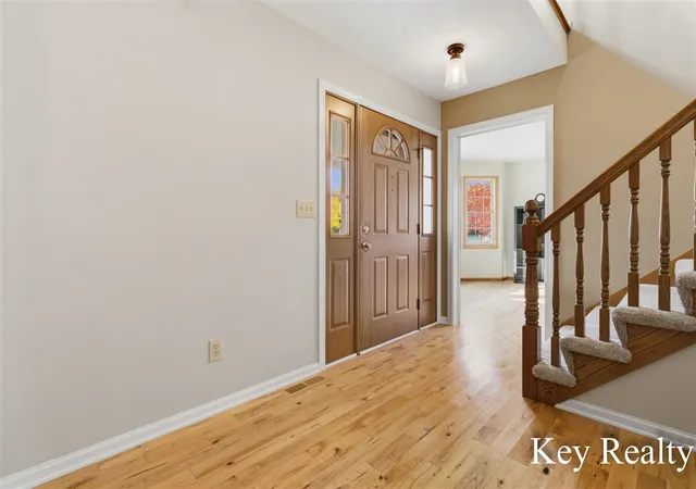 Photo 4 of Single family home for sale at 6018 Meadowlark St, Rockford, MI 49341 | MLS# 70567039 | Listing updated on 2026-10-30