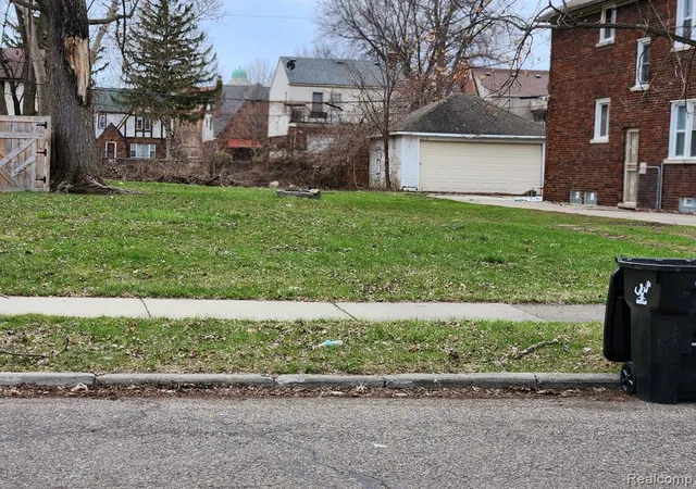 Homes for sale in Detroit, MI | 6111 Yorkshire Rd, Detroit, MI 48224 | MLS# 60383555