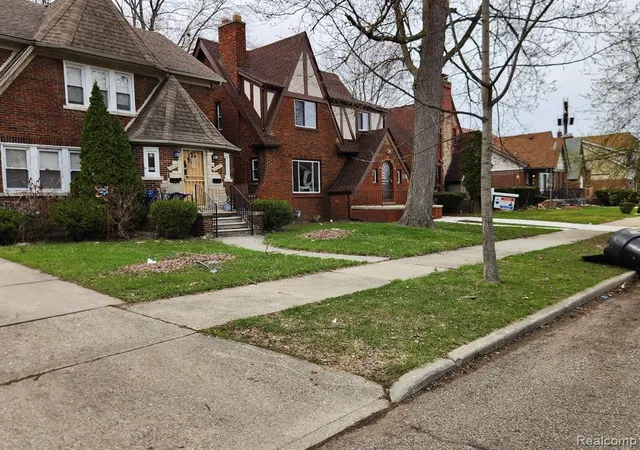 Homes for sale in Detroit, MI | 6111 Yorkshire Rd, Detroit, MI 48224 | MLS# 60383555