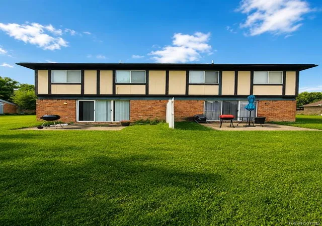 29th image of 5858 5860 Niles Dr, Troy, MI 48098 | MLS# 61005910