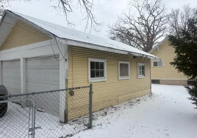 Homes for sale in Muskegon, MI | 1735 Superior St, Muskegon, MI 49442 | MLS# 70520486