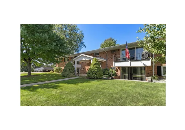 Homes for sale in Hudsonville, MI | 5350 Southbrook Ct #23, Hudsonville, MI 49426 | MLS# 70543735