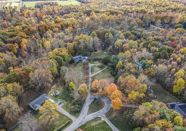 32nd image of 35105 N Riverview Dr, Paw Paw, MI 49079 | MLS# 70503117
