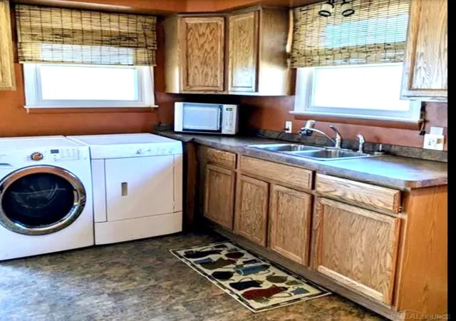 Photo 3 of Single family home for sale at 994 Voorheis Road St, Waterford, MI 48328 | MLS# 50219478 | Listing updated on 2026-09-04