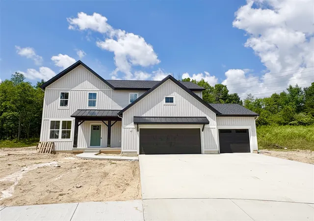 Homes for sale in Caledonia, MI | 5859 Valley Point Dr, Caledonia, MI 49316 | MLS# 70530212