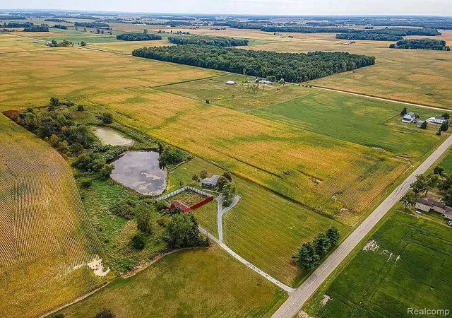 Homes for sale in Waldron, MI | 14191 Lickley Rd, Waldron, MI 49288 9613 | MLS# 60968339