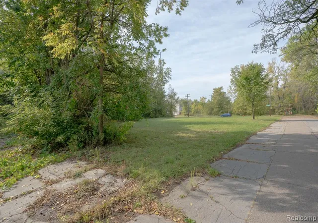 Photo 2 of Land for sale at 2633 W Forest Ave, Detroit, MI 48208 | MLS# 60940328 | Listing updated on 2026-09-17