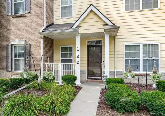 Photo 3 of Condo for sale at 17372 Windflower Dr, Southfield, MI 48076 2078 | MLS# 61023861 | Listing updated on 2026-09-13