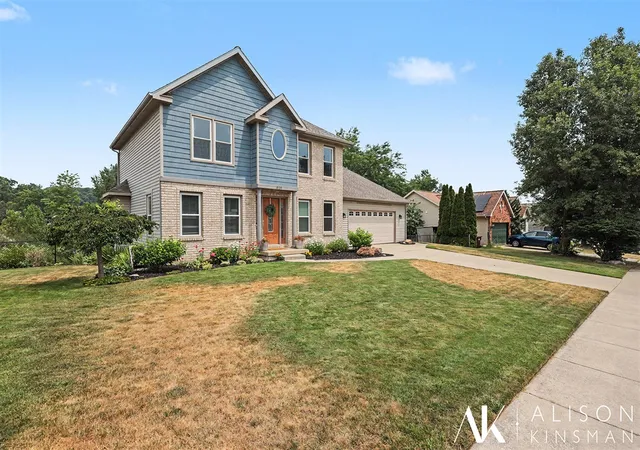 Photo 2 of Sale Pending at 6150 Viewpoint Dr, Belmont, MI 49306 | MLS# 70547543 | Listing updated on 2026-07-27