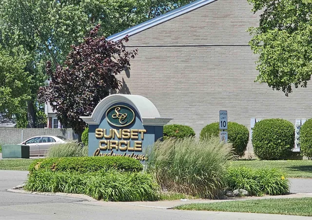 Photo 3 of Condo for sale at 405 Sunset Ln #34, Saint Clair Shores, MI 48082 | MLS# 50213947 | Listing updated on 2026-08-19