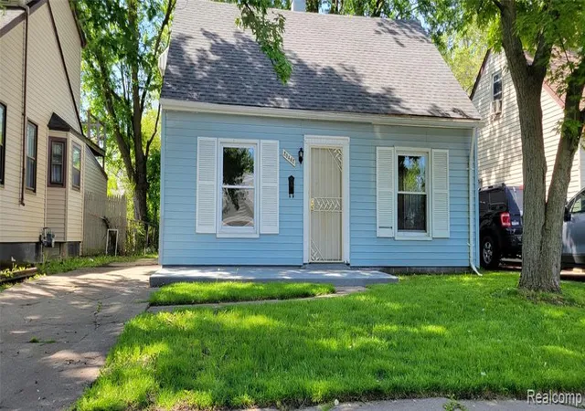 Homes for sale in Harper Woods, MI | 20462 Kingsville St, Harper Woods, MI 48225 | MLS# 61005767