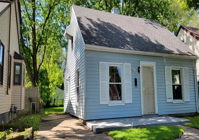Homes for sale in Harper Woods, MI | 20462 Kingsville St, Harper Woods, MI 48225 | MLS# 61005767
