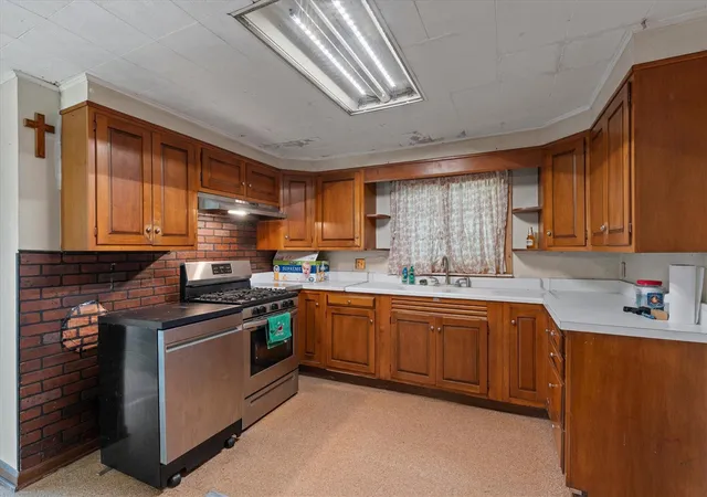 Photo 3 of Sale Pending at 68201 Hess Rd, Edwardsburg, MI 49112 | MLS# 70553469 | Listing updated on 2026-09-01