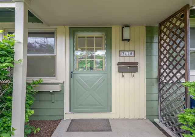 Photo 3 of Condo for sale at 3425 Norwood St, Ann Arbor, MI 48104 | MLS# 70469447 | Listing updated on 2025-12-10