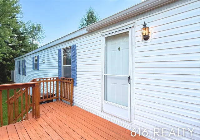 Photo 3 of Sale Pending at 1382 Beaver Dam Dr, Belmont, MI 49306 | MLS# 70554104 | Listing updated on 2026-10-08