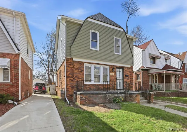 Photo 3 of Single family home for sale at 15881 Hartwell St, Detroit, MI 48227 3332 | MLS# 60984370 | Listing updated on 2026-10-02