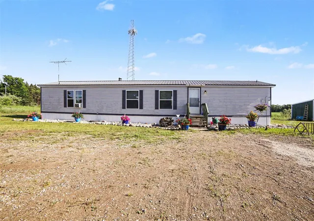 Homes for sale in Hart, MI | 3598 N 64Th Ave, Hart, MI 49420 | MLS# 70543376