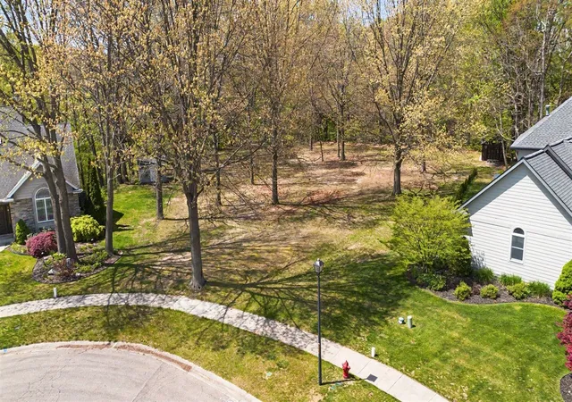 2nd image of 1435 Silver Creek Pl, Stevensville, MI 49127 | MLS# 70529626