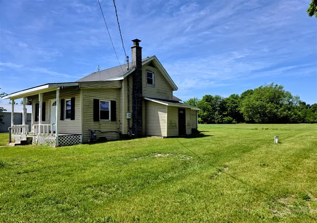 Homes for sale in Union City, MI | 1252 Railroad Rd, Union City, MI 49094 | MLS# 70538380