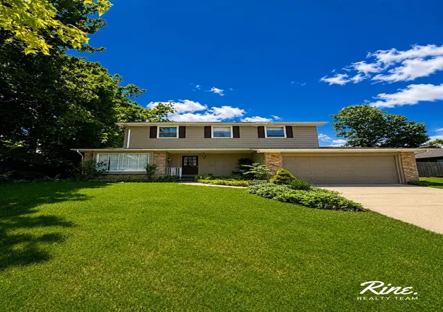 1st image of 2709 Belaire Dr, Lansing, MI 48911 | MLS# 70539486