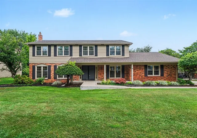 Photo 2 of Single family home for sale at 34214 Old Timber Rd, Farmington Hills, MI 48331 | MLS# 70553002 | Listing updated on 2026-08-19