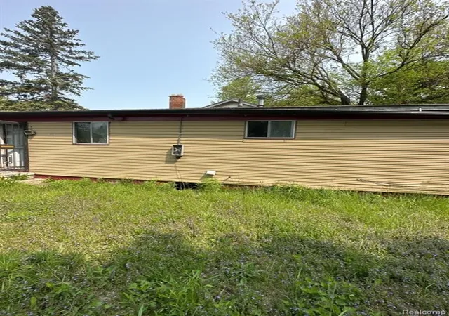 2nd image of 19326 Andover St, Highland Park, MI 48203 | MLS# 60954130