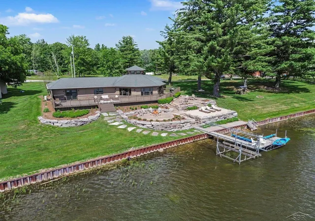 Homes for sale in Sanford, MI | 4991 N Pointe Dr, Sanford, MI 48657 | MLS# 50211945