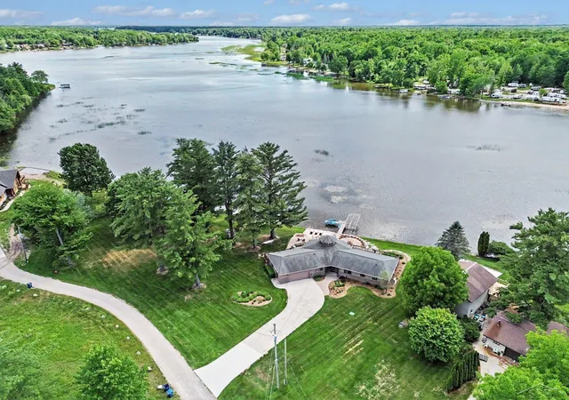 Homes for sale in Sanford, MI | 4991 N Pointe Dr, Sanford, MI 48657 | MLS# 50211945