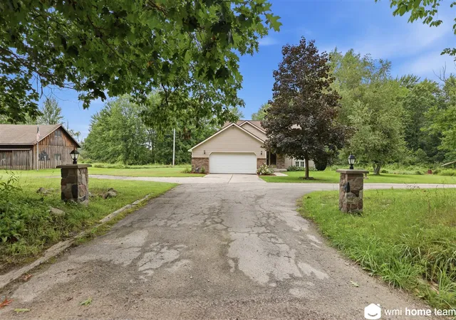 Photo 4 of Sale Pending at 5303 Tiffany Ave, Rockford, MI 49341 | MLS# 70552053 | Listing updated on 2026-09-03
