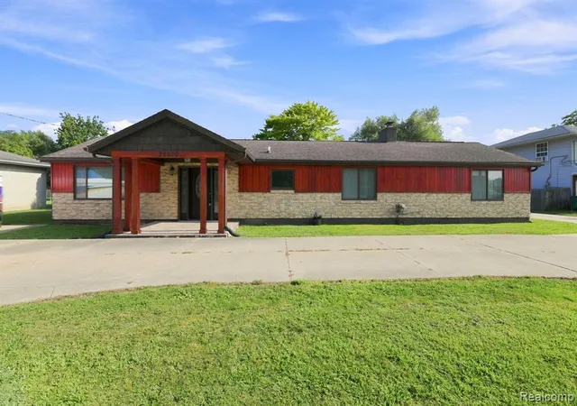 1st image of 25800 N River Rd, Harrison Twp, MI 48045 1536 | MLS# 61023970