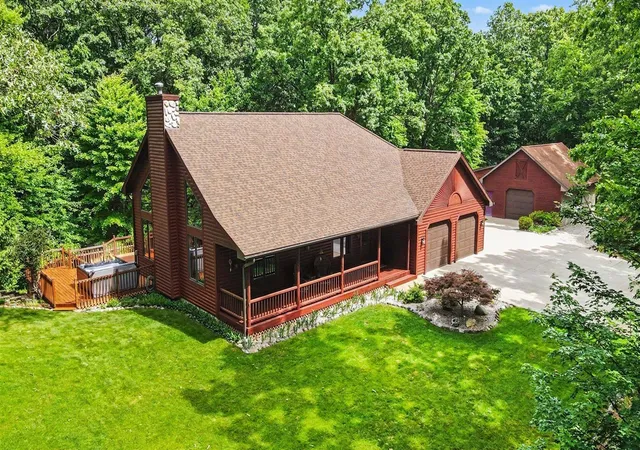 Homes for sale in Ada, MI | 655 Auburn Trl, Ada, MI 49301 | MLS# 70540234