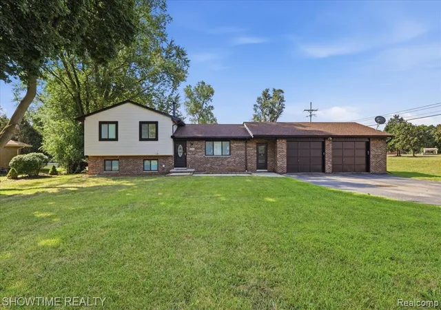 Photo 1 of Single family home for sale at 29255 Utley Rd, Farmington Hills, MI 48334 4177 | MLS# 61024227 | Listing updated on 2026-08-27