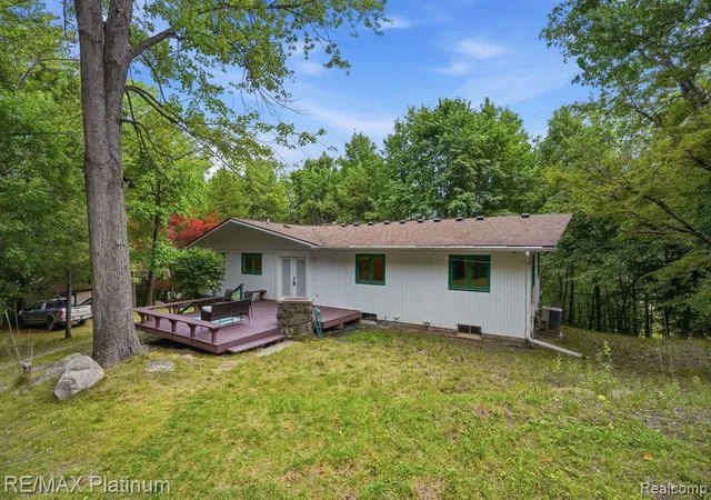 Photo 1 of Single family home for sale at 2420 Shagbark, Milford, MI 48380 4036 | MLS# 61024869 | Listing updated on 2026-09-16