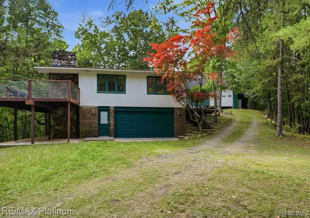 Photo 2 of Single family home for sale at 2420 Shagbark, Milford, MI 48380 4036 | MLS# 61024869 | Listing updated on 2026-09-16