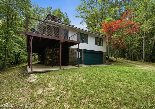 Photo 3 of Single family home for sale at 2420 Shagbark, Milford, MI 48380 4036 | MLS# 61024869 | Listing updated on 2026-09-16