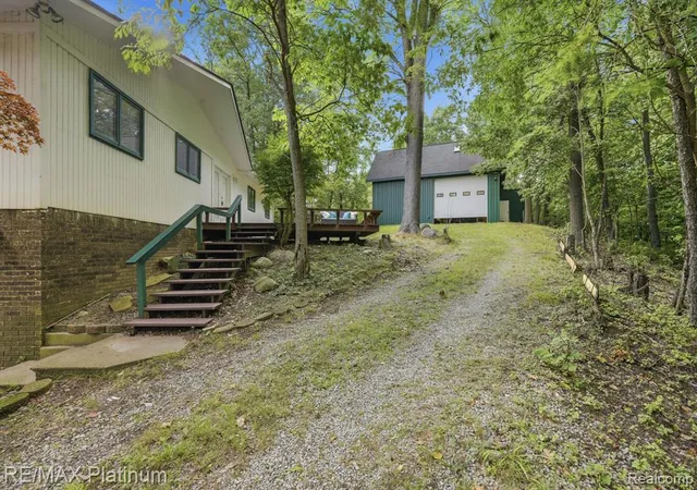 Photo 3 of Single family home for sale at 2420 Shagbark, Milford, MI 48380 4036 | MLS# 61024869 | Listing updated on 2026-09-16