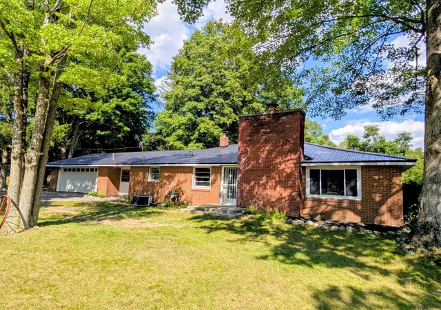 2nd image of 8853 Harding Ave, Farwell, MI 48622 | MLS# 50217879