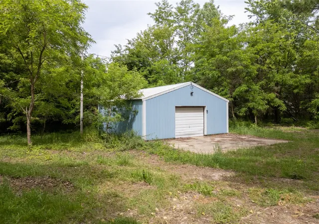 4th image of 41756 24Th St, Bloomingdale, MI 49026 | MLS# 70537153
