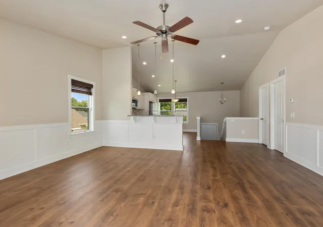 Photo 3 of Single family home for sale at 6605 Moss Lake Dr, Hudsonville, MI 49426 | MLS# 70553389 | Listing updated on 2026-10-09