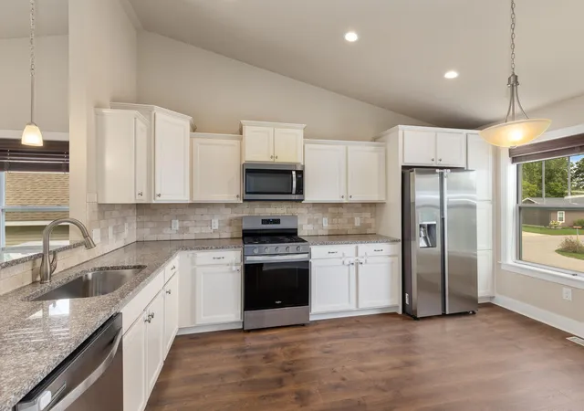 Photo 4 of Single family home for sale at 6605 Moss Lake Dr, Hudsonville, MI 49426 | MLS# 70553389 | Listing updated on 2026-10-09