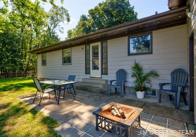 4th image of 345 Harp St, Grand Rapids, MI 49548 | MLS# 70553399