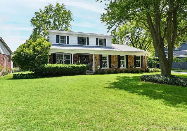 1st image of 3798 Ledge Dr, Troy, MI 48084 | MLS# 61007342