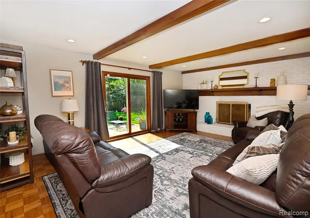 4th image of 3798 Ledge Dr, Troy, MI 48084 | MLS# 61007342