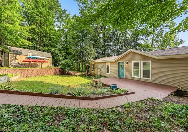 Photo 1 of Single family home for sale at 7392 N Northern Dr, Pentwater, MI 49449 | MLS# 70553129 | Listing updated on 2026-09-03