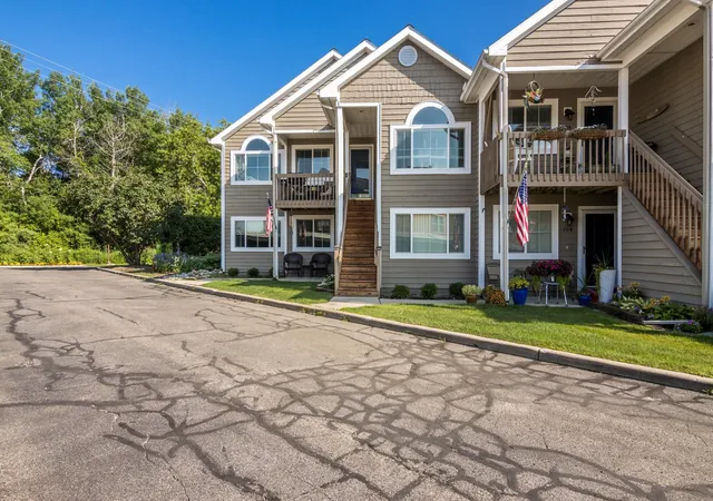 Homes for sale in Traverse City, MI | 13766 S West Bay Shore Dr #209, Traverse City, MI 49684 | MLS# 80070863